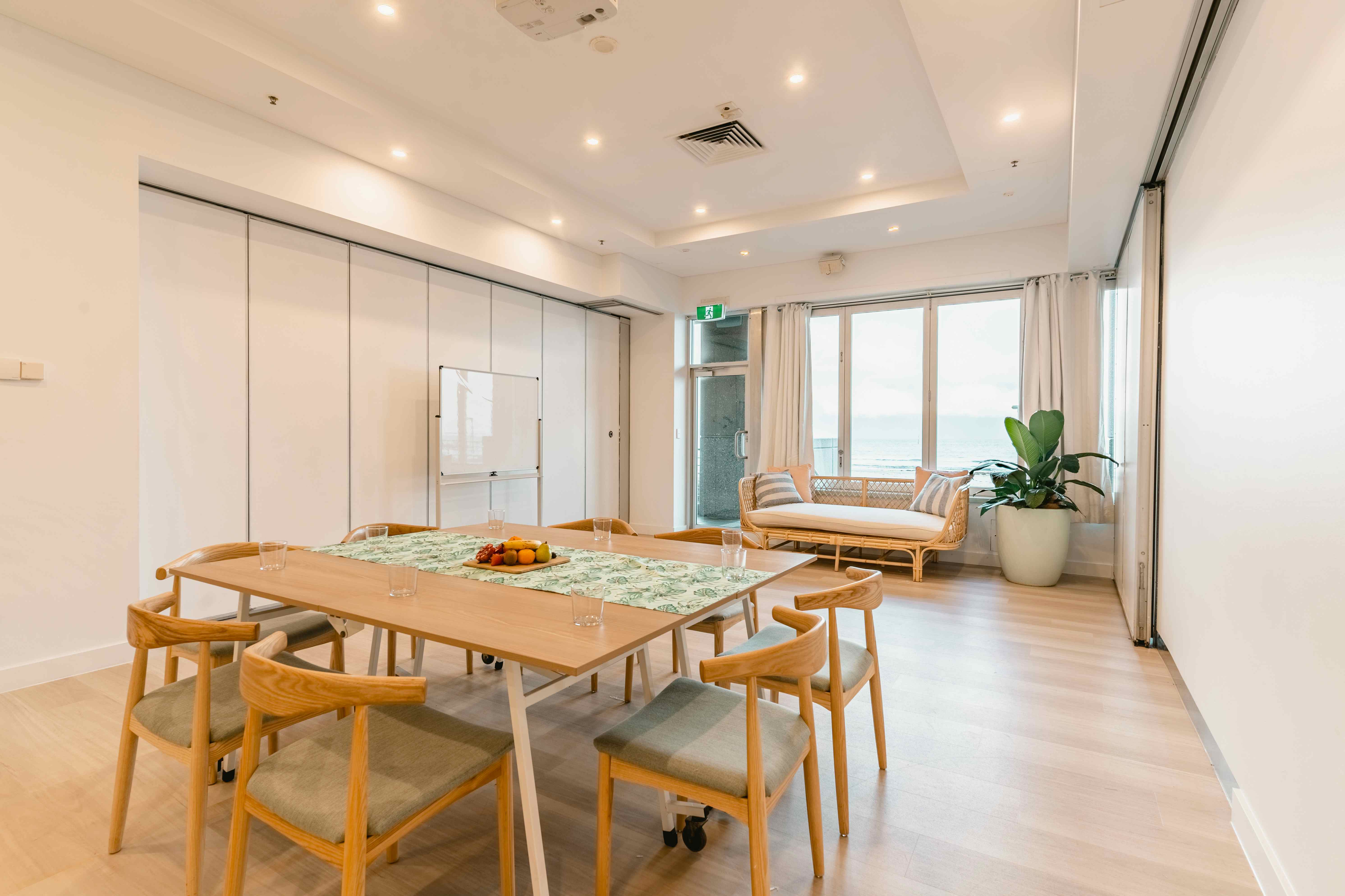 Pier Hotel (events by coast)